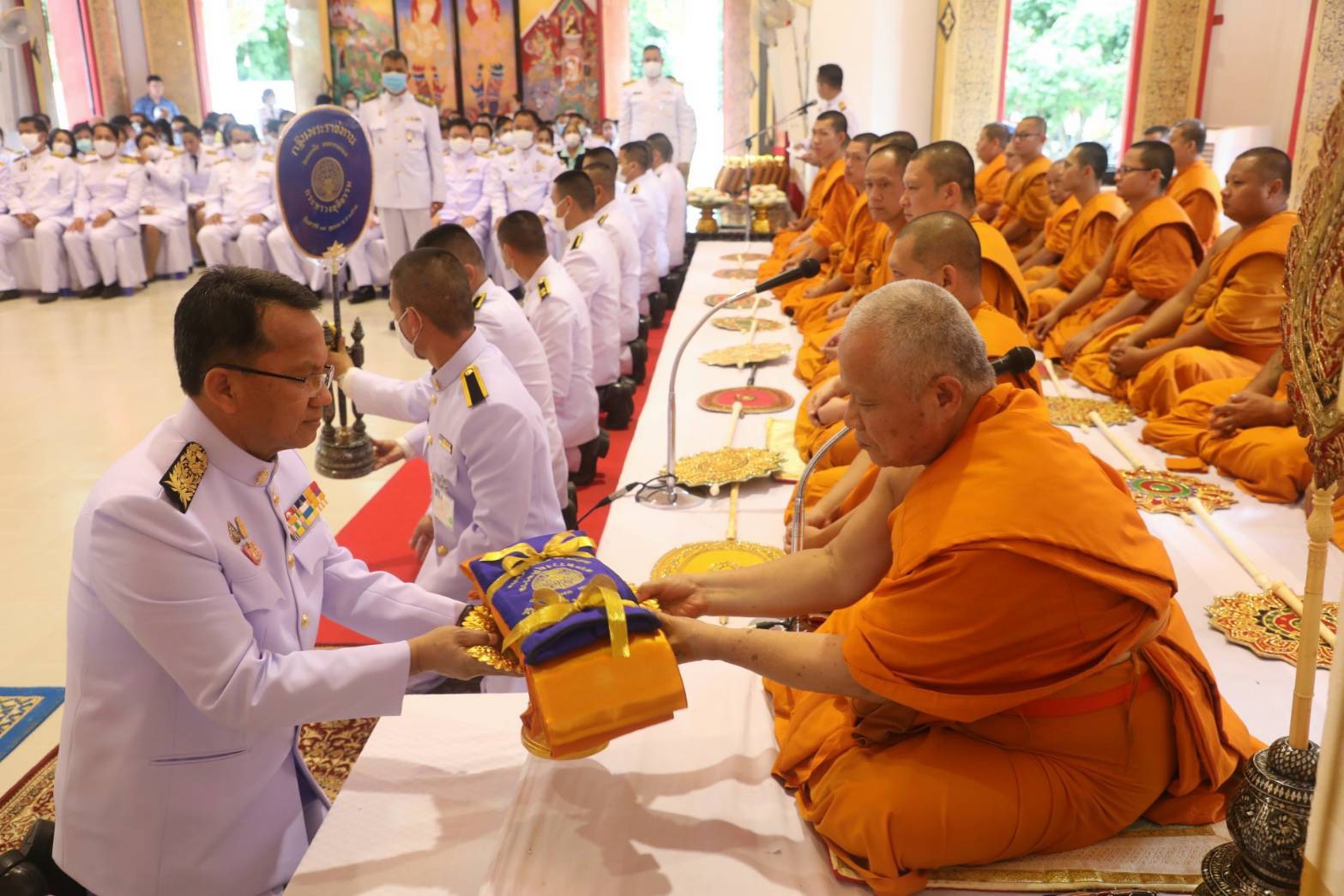 ﻿กรมบังคับคดี เข้าร่วมพิธีถวายผ้าพระกฐินพระราชทานของกระทรวงยุติธรรม ประจำปี พ.ศ. 2563